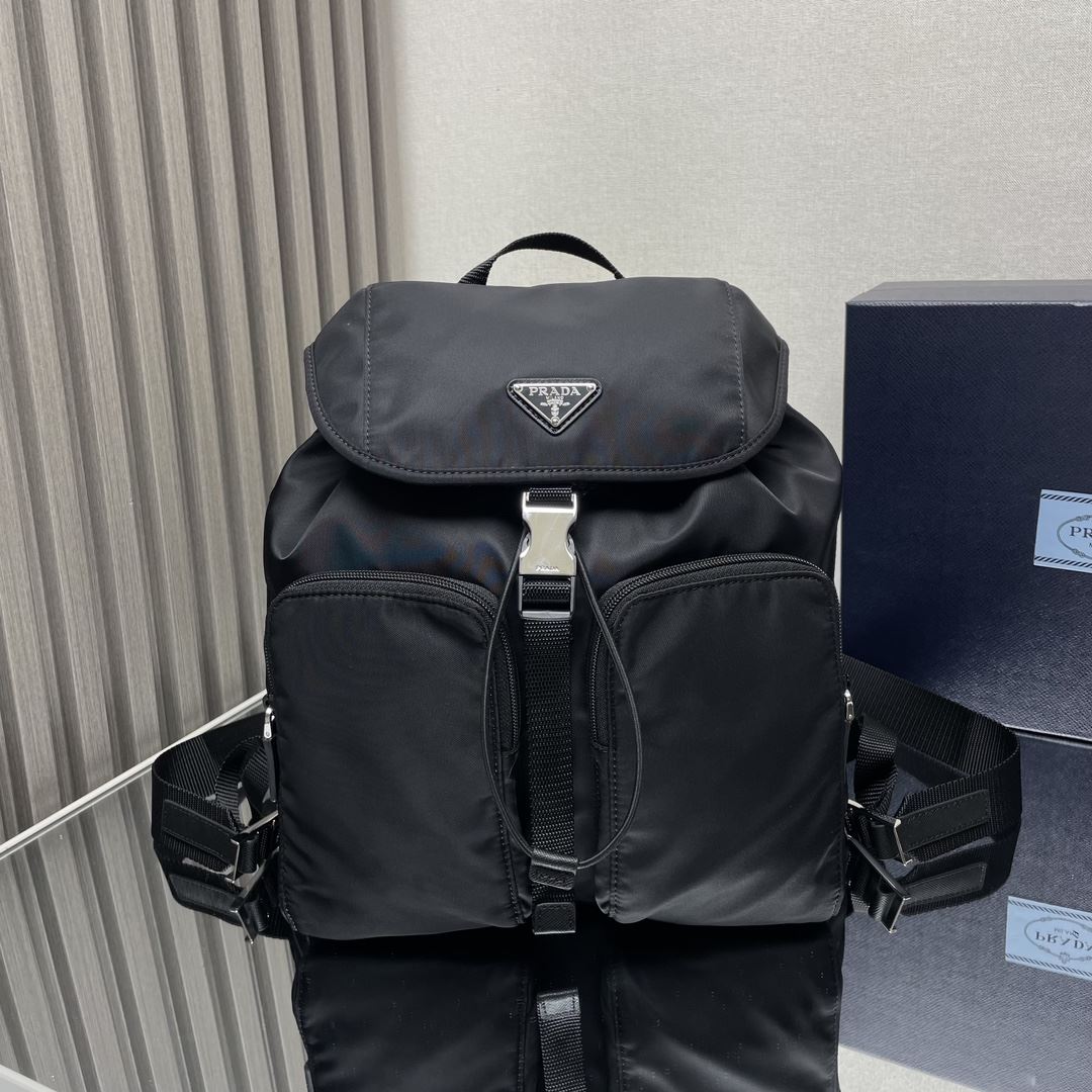 Pra*a backpacks